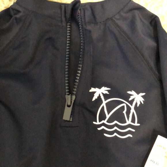 NWT toddler rash guard - Picture 2 of 5